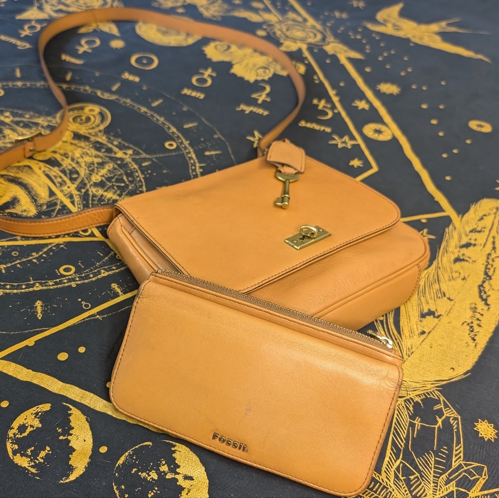 Tan Fossil Memoir Small Flap Crossbody and Matching Wallet